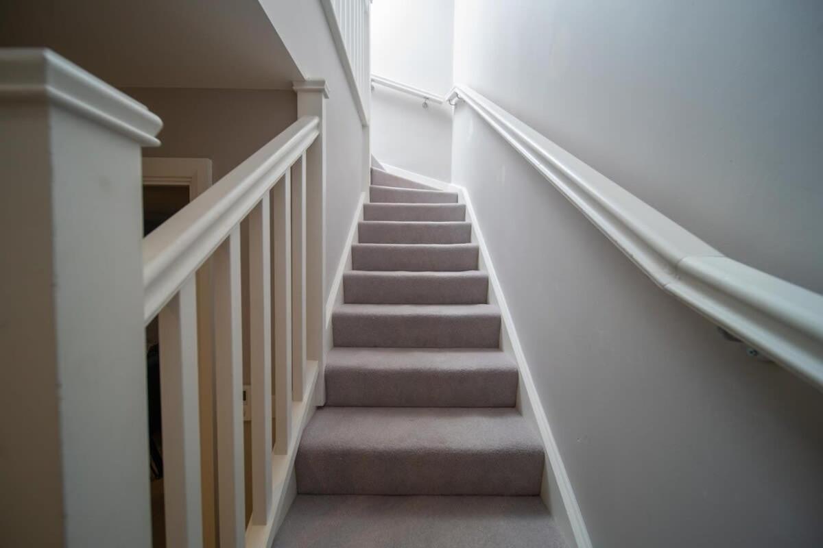 Holiday home Deluxe Near Cabot Circus W Parking Sleeps 5 Bristol